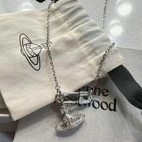 Vivienne Westwood Lucrece 水晶鑲嵌鑽設計別針項鍊