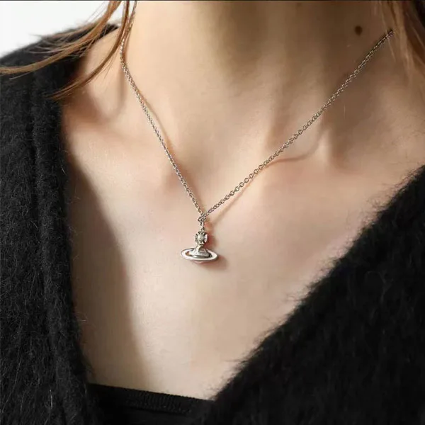 Vivienne Westwood Simonetta 淺浮雕項鏈