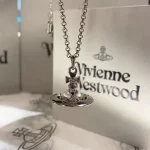 Vivienne Westwood Tiny Orb 立體土星吊墜項鍊